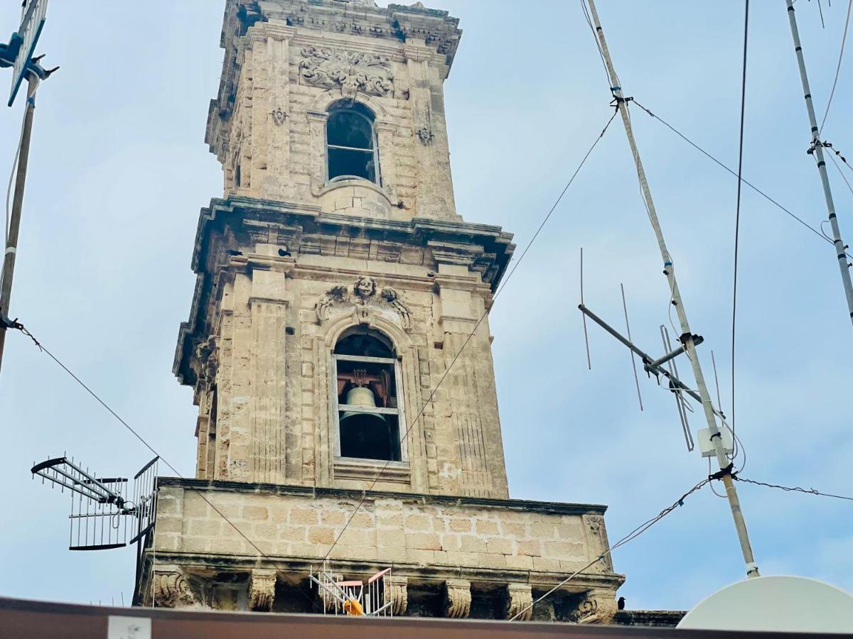 Torre Dalu' - A Due Passi Dalla Di Porta Vecchia, Con Terrazzo Privato E Netflix Holiday home Monopoli